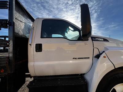 Ford F-650 Right Front Door Assembly for a Ford F650