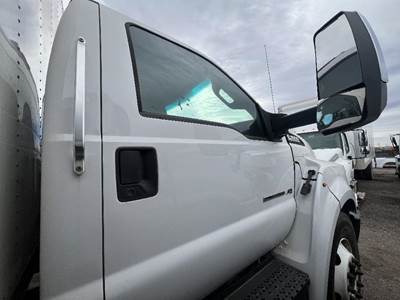 Ford F-650 Right Front Door Assembly for a Ford F650