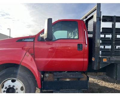 Ford F-650 Left Front Door Assembly for a Ford F650