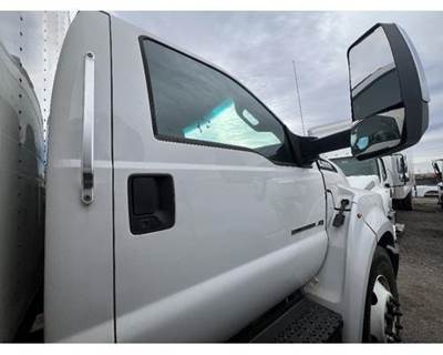 Ford F-650 Right Front Door Assembly for a Ford F650