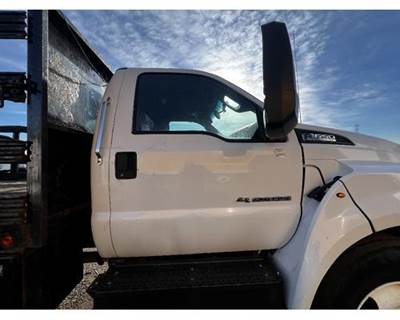 Ford F-650 Right Front Door Assembly for a Ford F650
