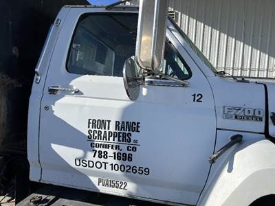 Ford F-700 Right Front Door Assembly for a Ford F700