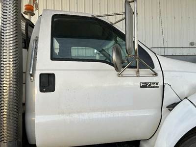 Ford F-750 Right Front Door Assembly for a Ford F750