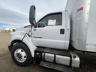 Ford F-750 Left Front Door Assembly for a Ford F750