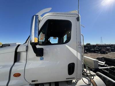 Freightliner Cascadia Left Front Door Assembly