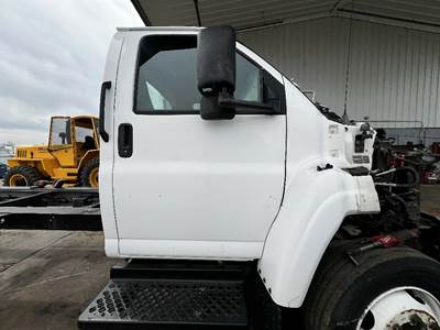 GMC C5500 Right Front Door Assembly