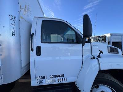 GMC C5500 Right Front Door Assembly