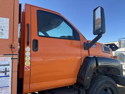 GMC C6500 Right Front Door Assembly