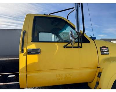 GMC C7 Right Front Door Assembly