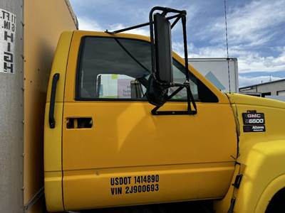 GMC C7500 Right Front Door Assembly