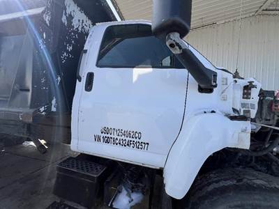 GMC C8500 Right Front Door Assembly