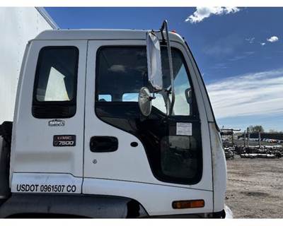 GMC T7 Right Front Door Assembly