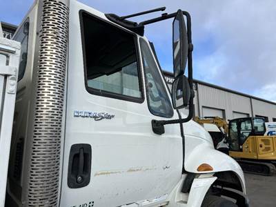 International 4400 Right Front Door Assembly