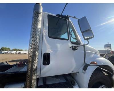 International 4400 Right Front Door Assembly