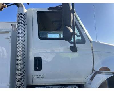 International 4400 Right Front Door Assembly