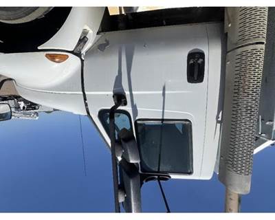 International 4400 Right Front Door Assembly