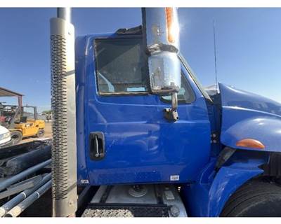 International 4400 Right Front Door Assembly