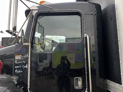 Kenworth T270 Left Front Door Assembly