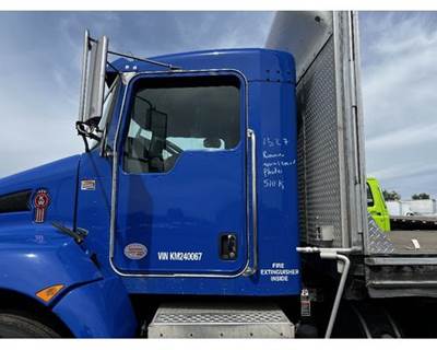 Kenworth T270 Left Front Door Assembly