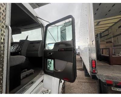 Kenworth T370 Right Front Door Assembly
