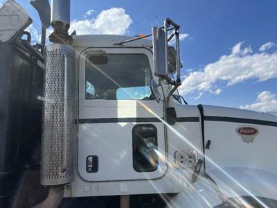 Peterbilt 365 Right Front Door Assembly