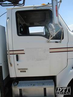 Sterling Acterra Right Front Door Assembly