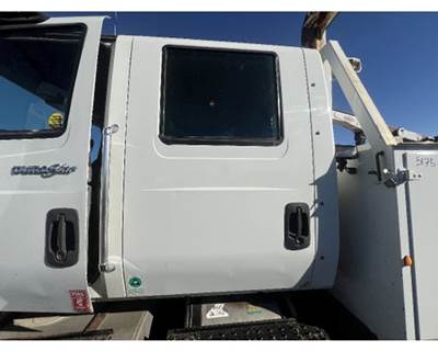 International 4400 Rear Door Assembly