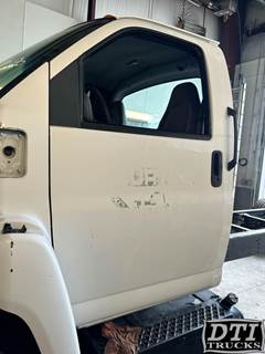 Chevrolet C6500 Front Door Glass