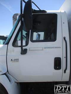 International 4300 Front Door Glass