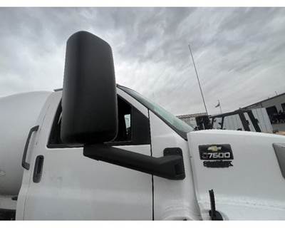 Chevrolet Right Door Mirror for a Chevrolet C7