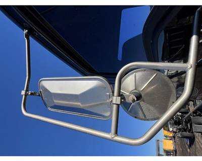 Isuzu FTR Right Door Mirror