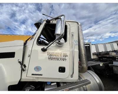 Mack Pinnacle CXU612 Left Door Mirror for a Mack CXU612