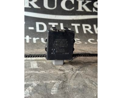 2007 GMC T7 Door Lock Relay