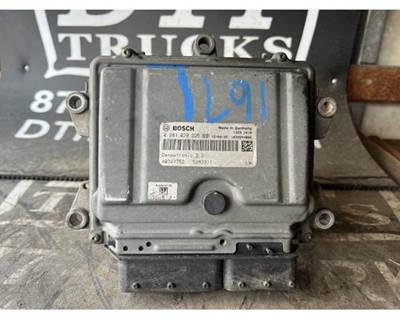 Used 2013 Peterbilt 337 Doser Control Module