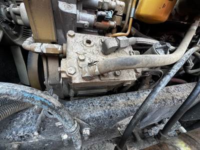 Caterpillar 3126 Air Compressor for a Freightliner FL60