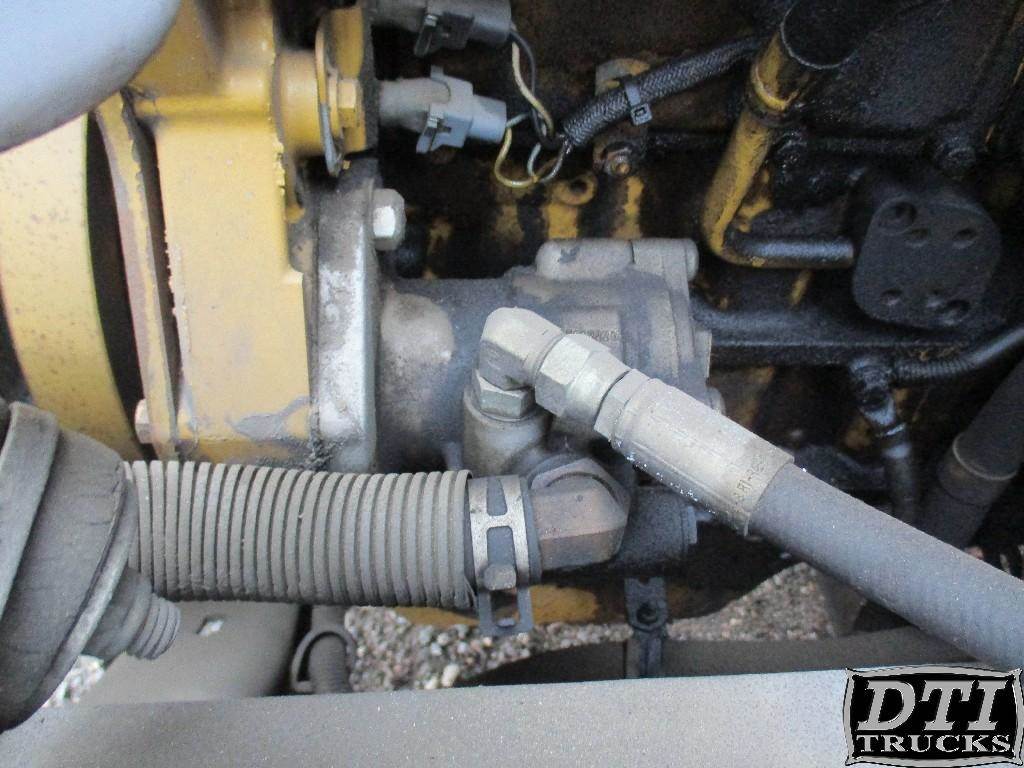 2006 Caterpillar C7 Air Compressor for a Freightliner M2 106 For Sale Wheat Ridge, CO 39722