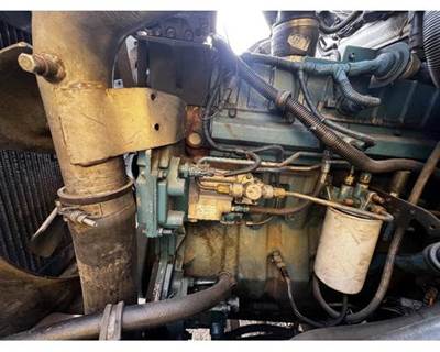 International DT466E Air Compressor for a International 4700