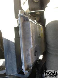 Isuzu 4HK1TC Engine Control Module (ECM) for a Isuzu NPR