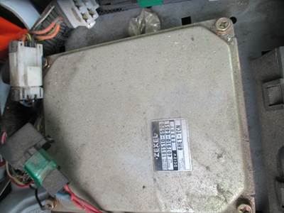 Isuzu FTR Engine Control Module (ECM)