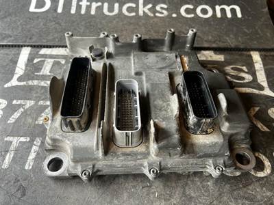 Kenworth T800 Engine Control Module (ECM)