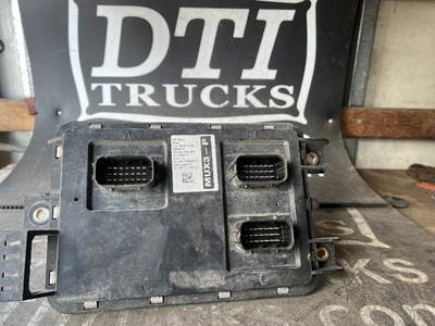 Peterbilt 579 Engine Control Module (ECM)
