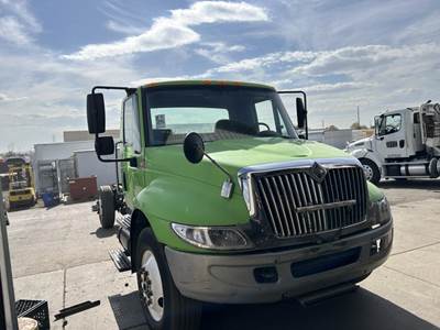 International DT466E Engine Harmonic Balancer for a International 4300