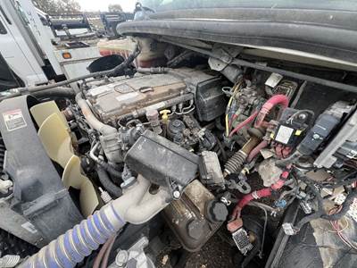 Detroit M2 106 Engine Oil Cooler for a Freightliner M2 106