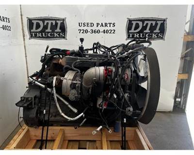 Paccar PX-7 Engine Oil Cooler for a Kenworth T270