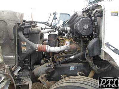 Caterpillar 3126 Engine Oil Pan for a Peterbilt 330