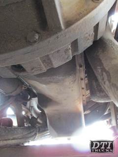 International MaxxForce 10 Engine Oil Pan for a International 7500