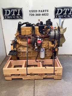Caterpillar 3126 Engine for a Peterbilt 330