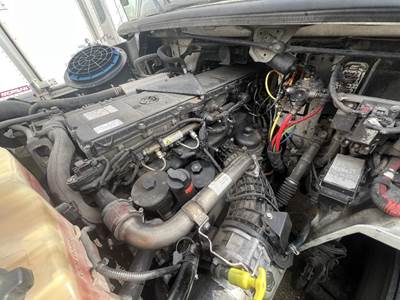 Freightliner Engine for a Freightliner M2 112