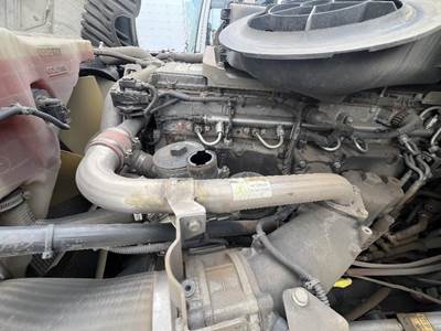 Freightliner Cascadia Engine