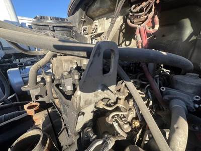 Freightliner M2 106 Engine